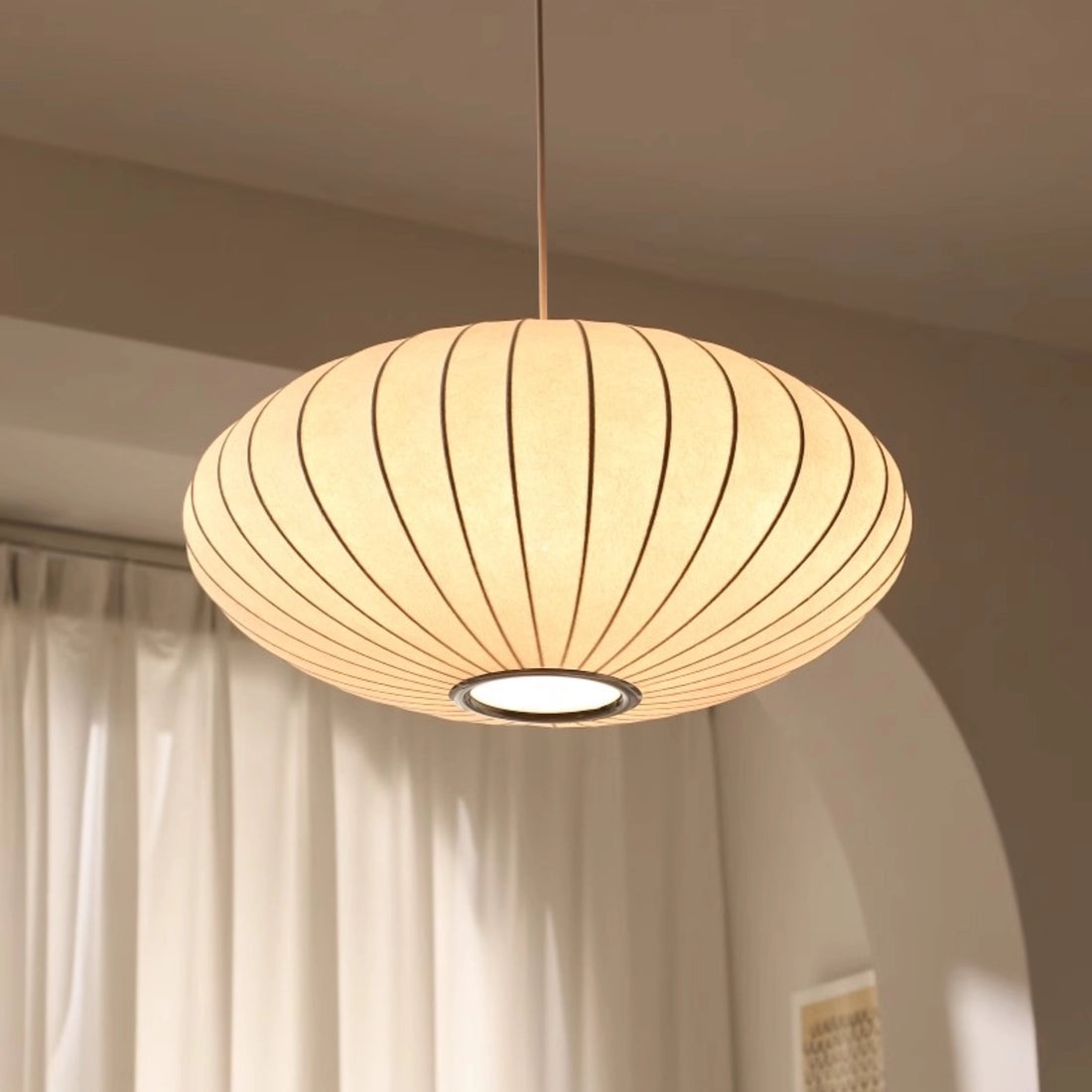 Simple Disc-Shaped Pendant Lamp Classic White Light